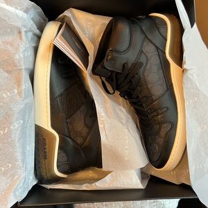 NEW NEVER WORN Coach Men’s High Top Sneakers
